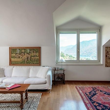 I D'A Charming Penthouse - Lake View- Como- House-130 Mt-2 Double Bedrooms And 2 Double Bathrooms A Spacious Living Room-Full Equipped Kitchen-Private Garden And Terrace-Private Covered Parking ภายนอก รูปภาพ