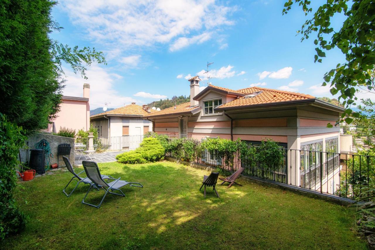 I D'A Charming Penthouse - Lake View- Como- House-130 Mt-2 Double Bedrooms And 2 Double Bathrooms A Spacious Living Room-Full Equipped Kitchen-Private Garden And Terrace-Private Covered Parking ภายนอก รูปภาพ