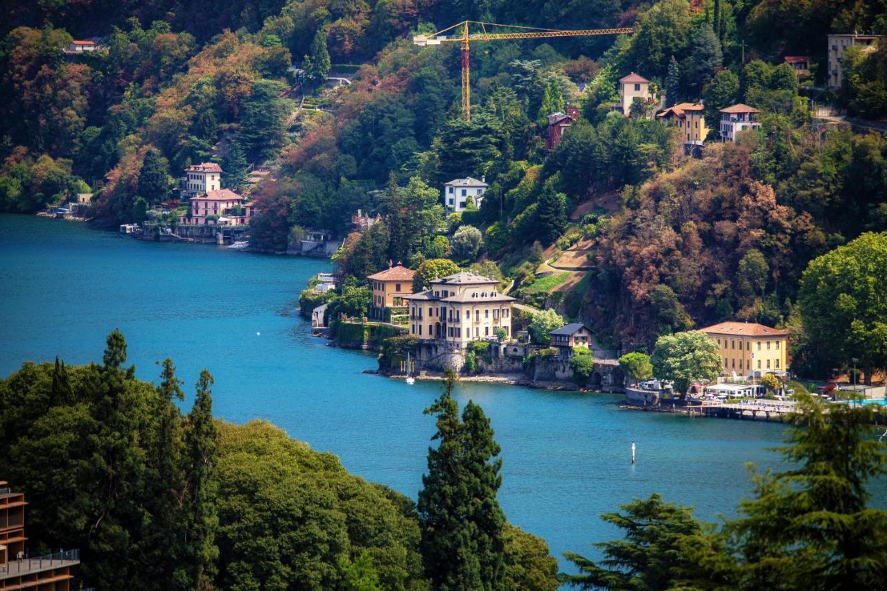 I D'A Charming Penthouse - Lake View- Como- House-130 Mt-2 Double Bedrooms And 2 Double Bathrooms A Spacious Living Room-Full Equipped Kitchen-Private Garden And Terrace-Private Covered Parking ภายนอก รูปภาพ