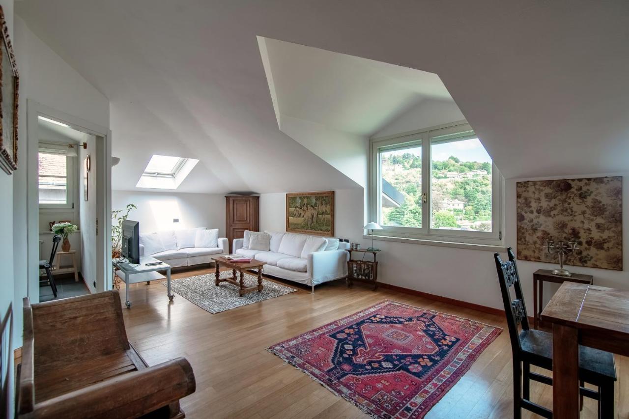 I D'A Charming Penthouse - Lake View- Como- House-130 Mt-2 Double Bedrooms And 2 Double Bathrooms A Spacious Living Room-Full Equipped Kitchen-Private Garden And Terrace-Private Covered Parking ภายนอก รูปภาพ